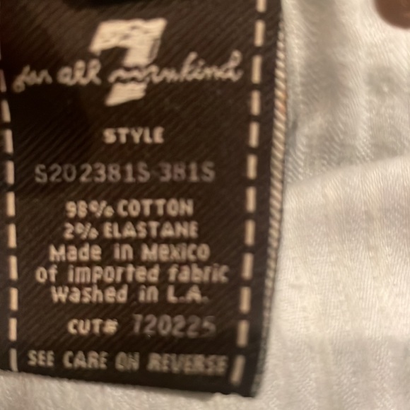 7 for all mankind Capris / Shorts - Picture 4 of 5